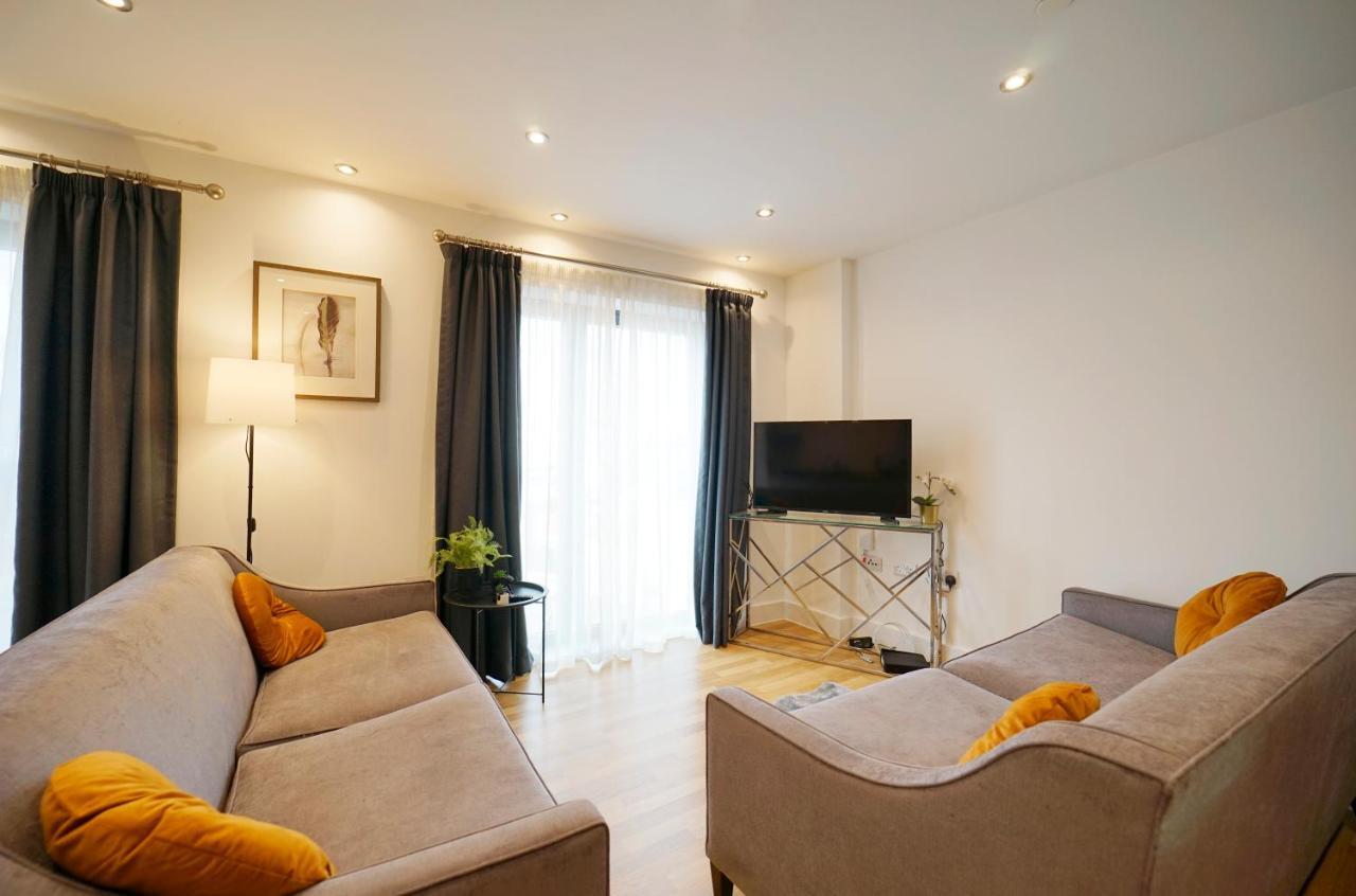 Modern 2 Bed Apartment With Juliet Balcony - Dhb Stays Leeds  Exterior photo